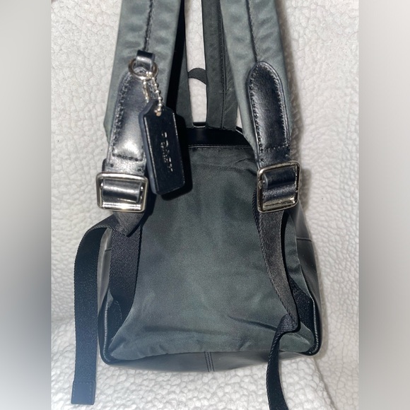 COACH Signature Mini Charlie Zebra Print Backpack black chalk - Picture 4 of 10